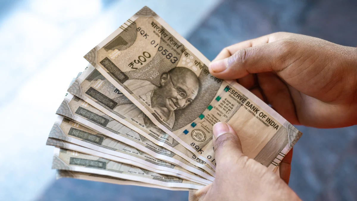 How Much Cash Should I Keep in My Wallet in India